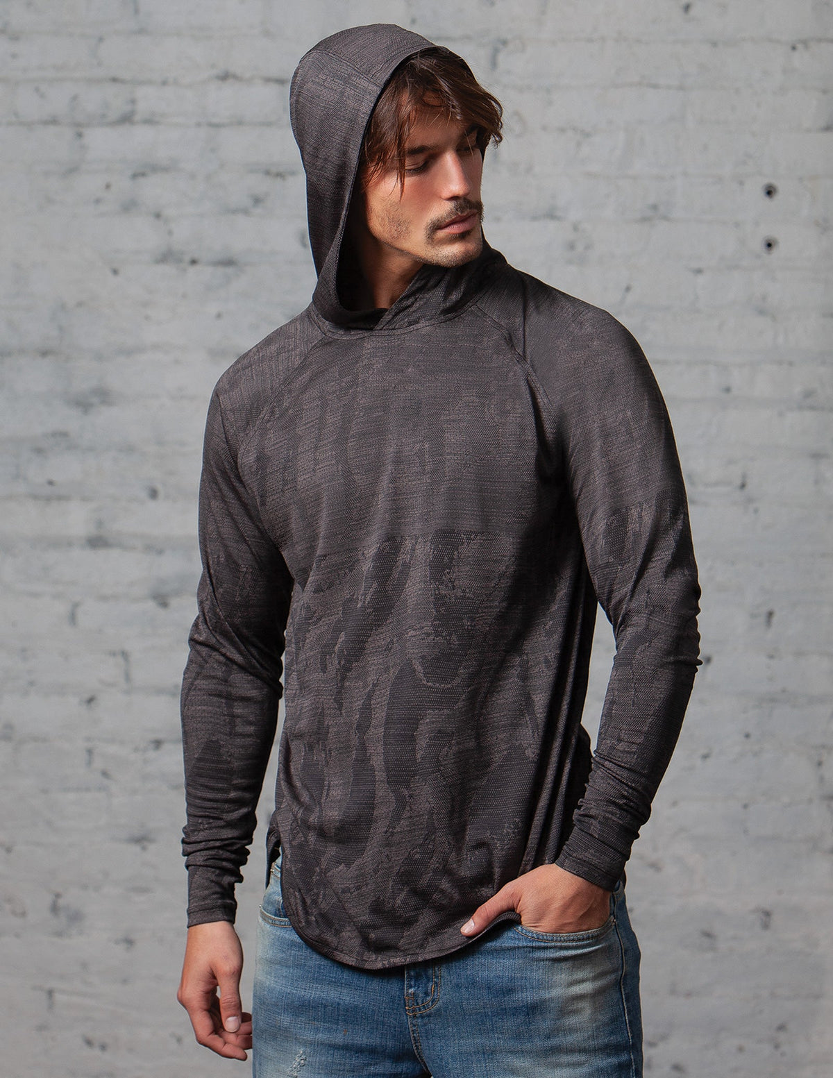 #U212 / Covert Camo LT WT Droptail LS Hoodie (Unisex)